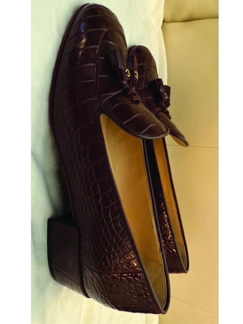 Chanel Alligator CC Mocassins Loafers Size 38 Burgundy